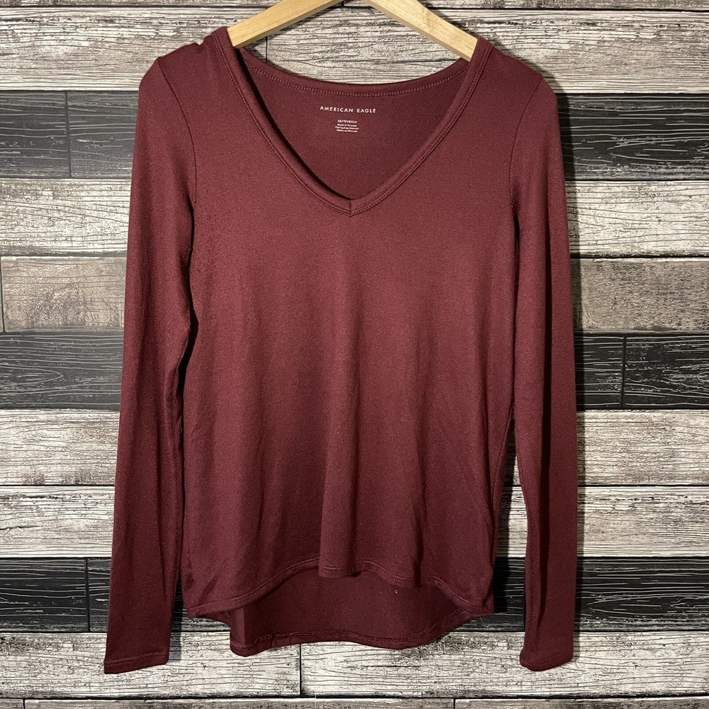 American Eagle Long Sleeve Super Soft V-Neck Shirt‎ Maroon Women's Size XS